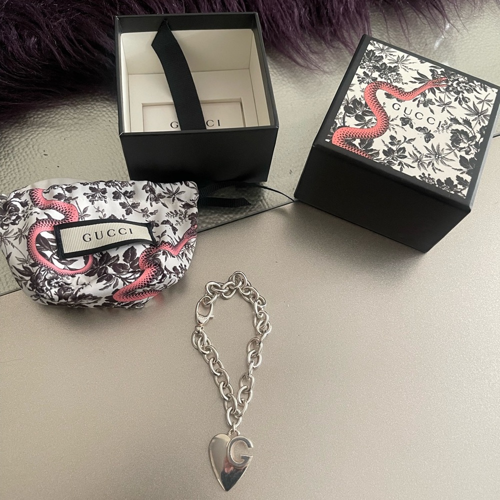 Gucci Heart Charm Bracelet in Sterling Silver - Like New with Box and Pouch